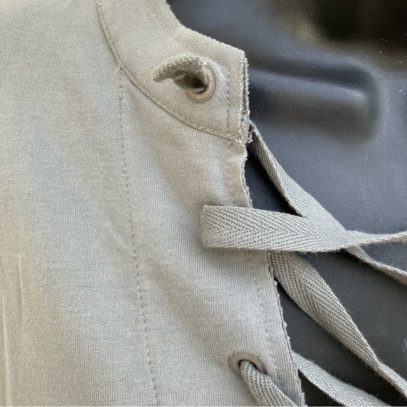 Skin organic cross tie front oversized sweatshirt, size small. - Picture 5 of 12